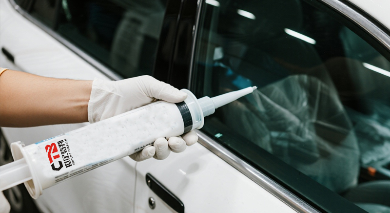 聚氨酯膠固化慢、容易流淌是什么原因，如何解決？